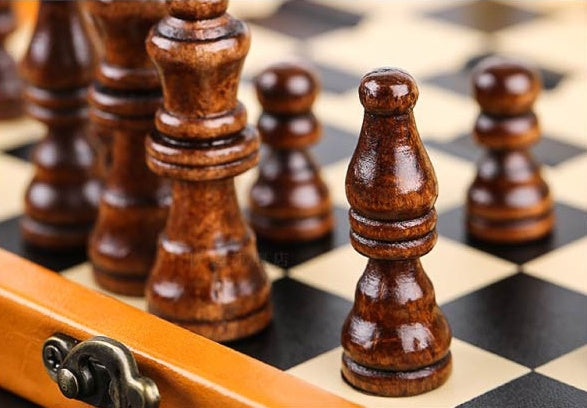 Qin Han Hutong Solid Wood Portable Chess Board